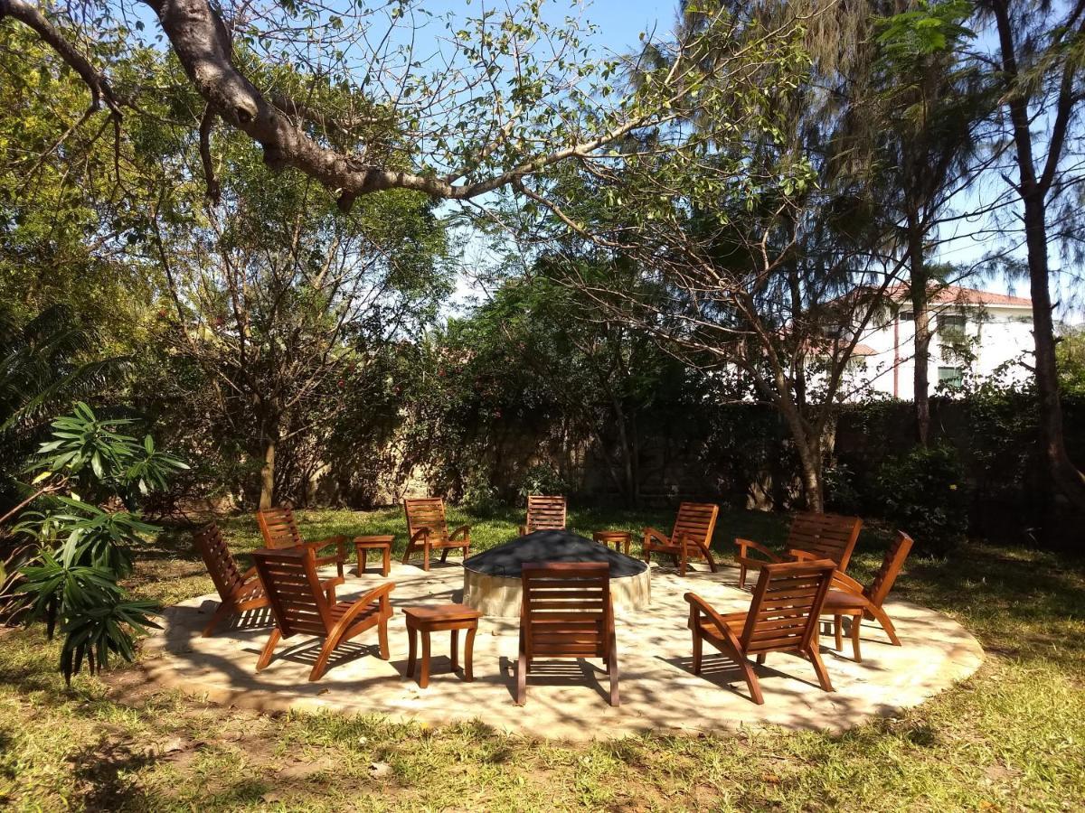Bed and Breakfast Zarafa House Диани-Бич Экстерьер фото