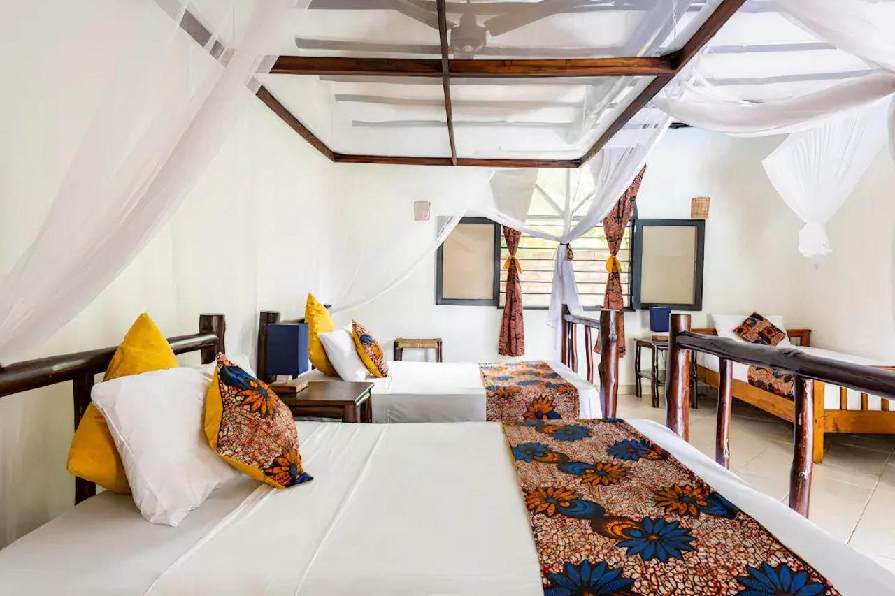 Bed and Breakfast Zarafa House Диани-Бич Экстерьер фото