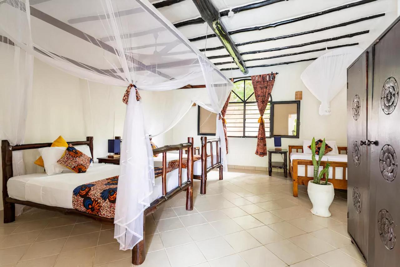 Bed and Breakfast Zarafa House Диани-Бич Экстерьер фото